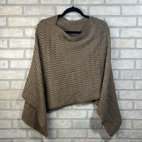 Coco + Carmen Thick Knit Poncho- Size OS - Picture 1 of 4